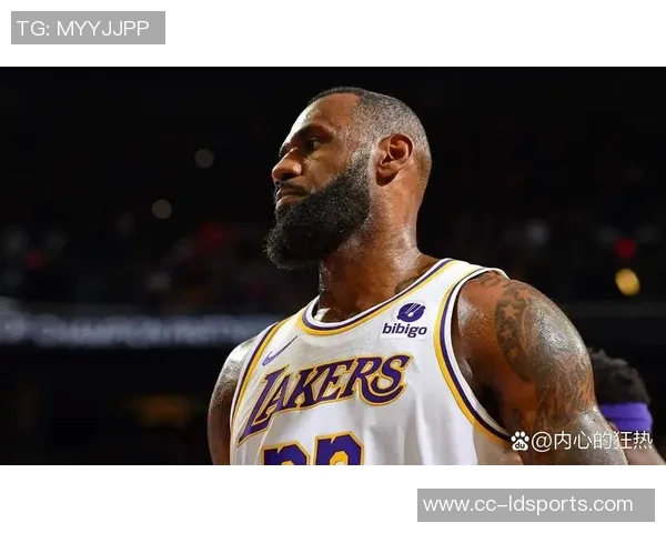 湖人对阵太阳首发阵容解析詹姆斯复出对位狄龙艾顿迎战马威