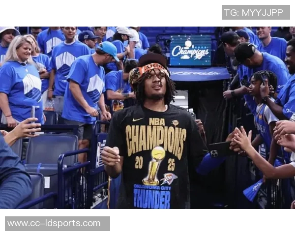 奇才主帅称米德尔顿与CJ经历丰富年轻球员应向他们学习成长