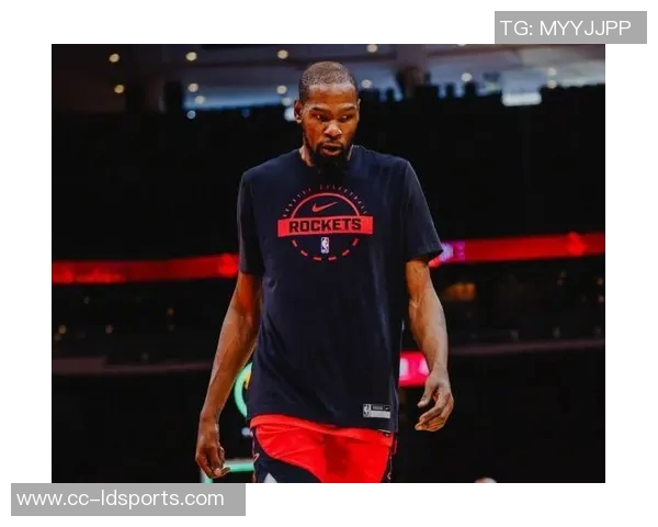 杜兰特在火箭队四场比赛中得分超百创队史第二快纪录仅次于哈登 杜兰特在火箭队四场比赛中得分超百创队史第二快纪录仅次于哈登